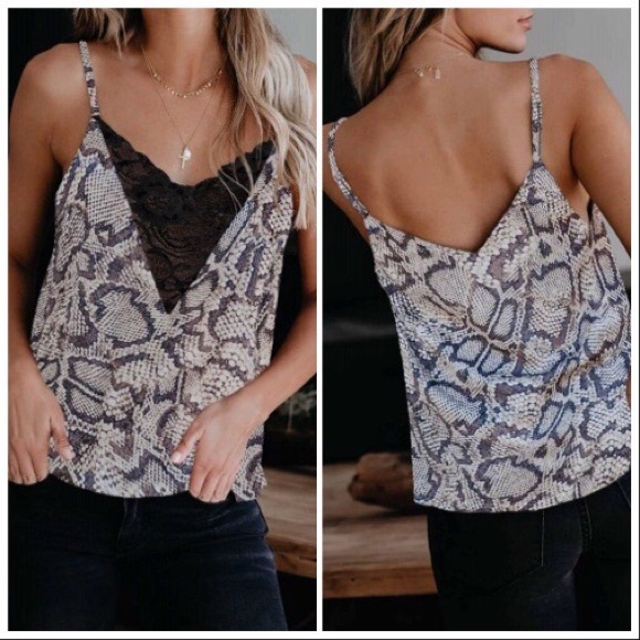 Tops - NEW‼️SNAKE SKIN LACE Cami- top